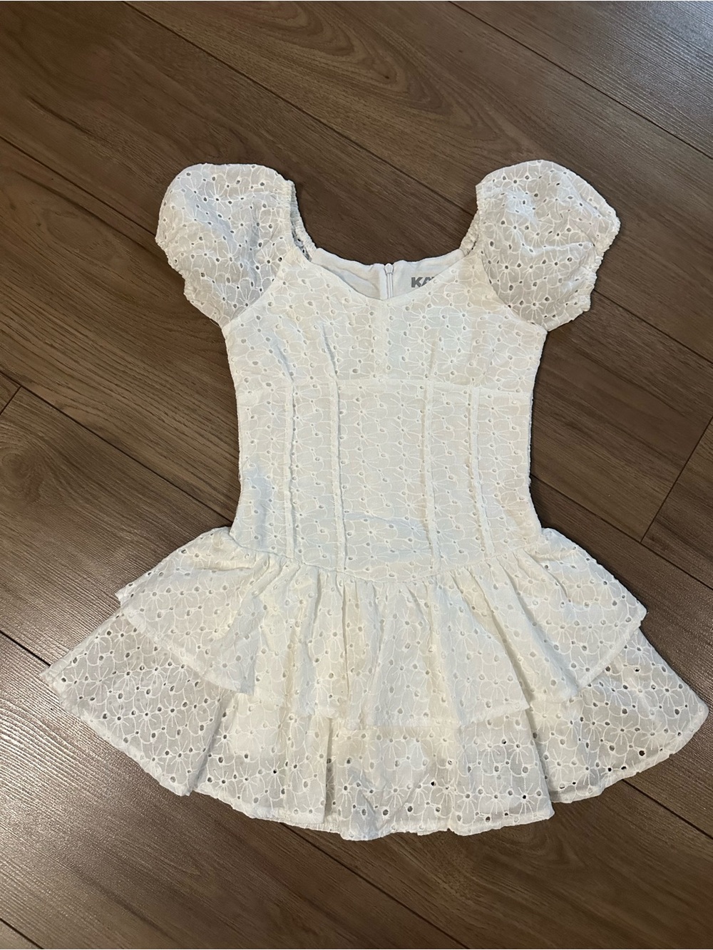 Katie J NYC White Eyelet Puff-Sleeve Tiered Dress